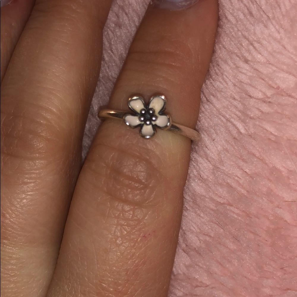 Pandora cherry blossom ring size 50 (5.5)